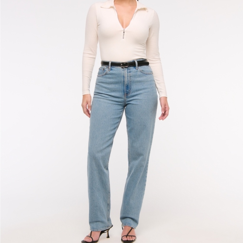 NWT Abercrombie & Fitch Curve Love the 90s Straight Jean